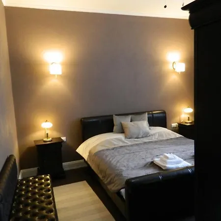 The Cozy Nest *